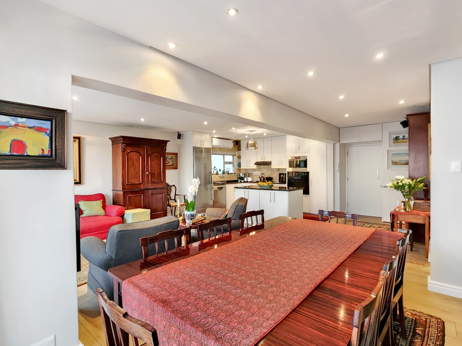 1 Bedroom Property for Sale in Sea Point Western Cape